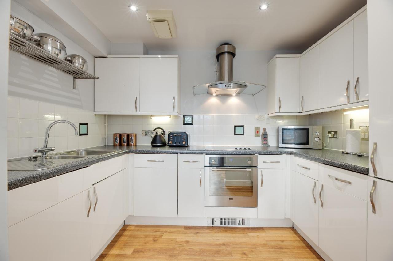 Swan Apartments 2A By Week2Week 뉴캐슬어폰타인 외부 사진